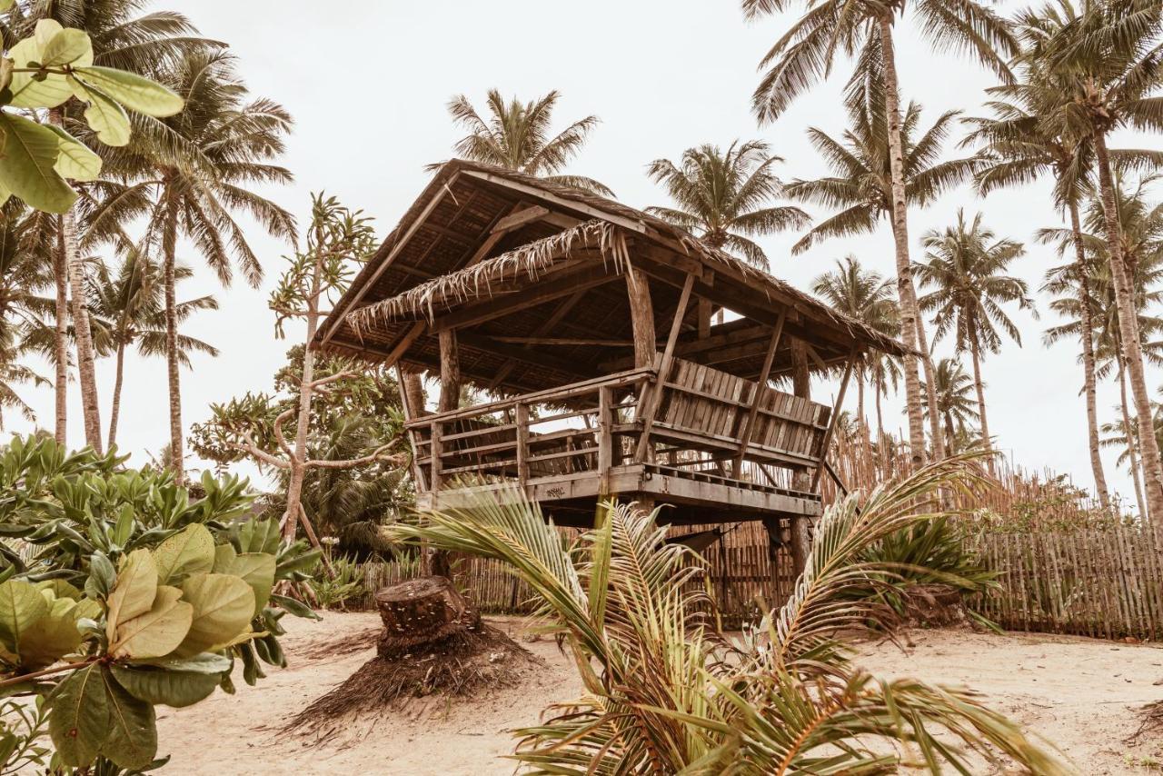 Alon Cloud9 Beach Front Catangnan Ngoại thất bức ảnh
