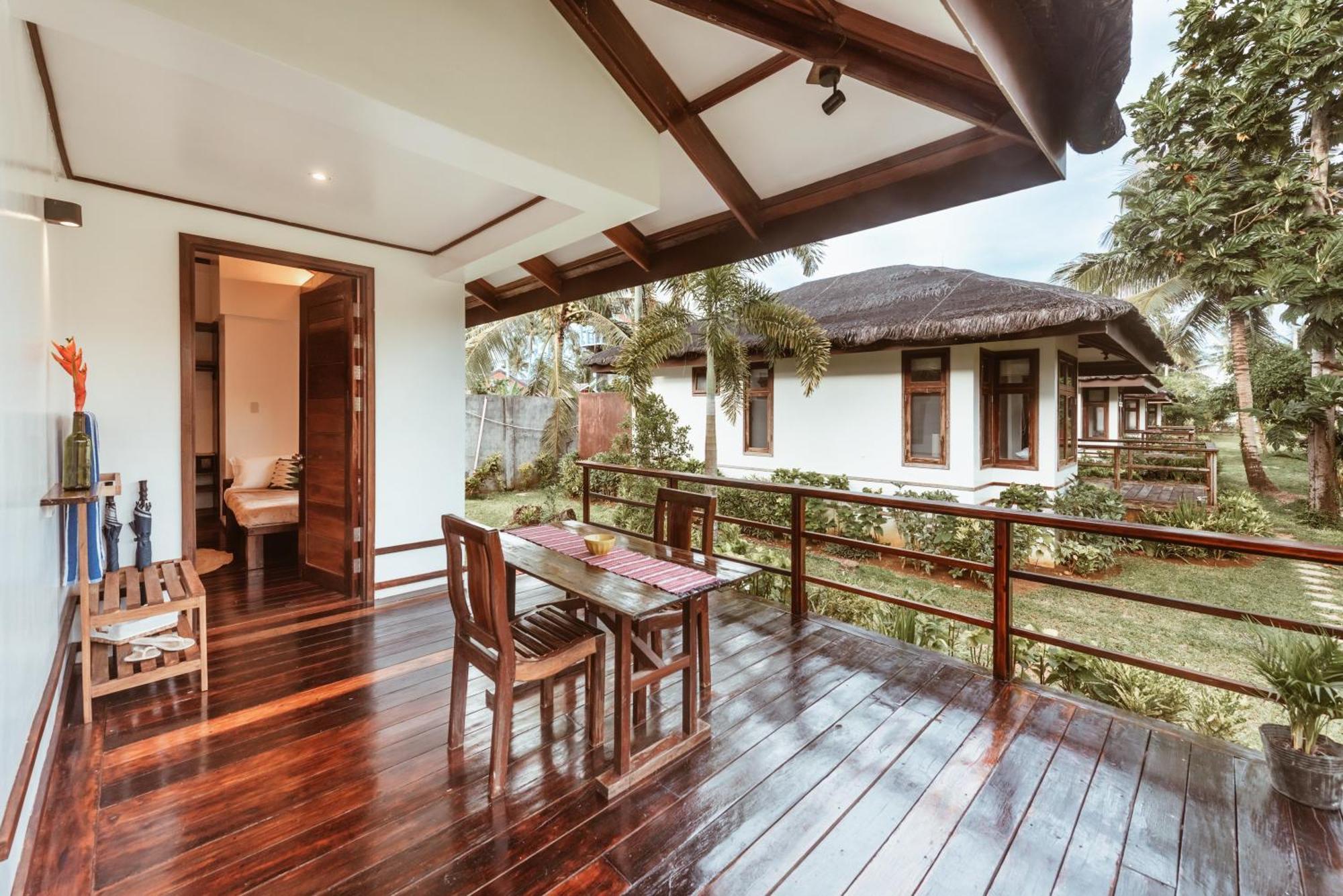 Alon Cloud9 Beach Front Catangnan Ngoại thất bức ảnh